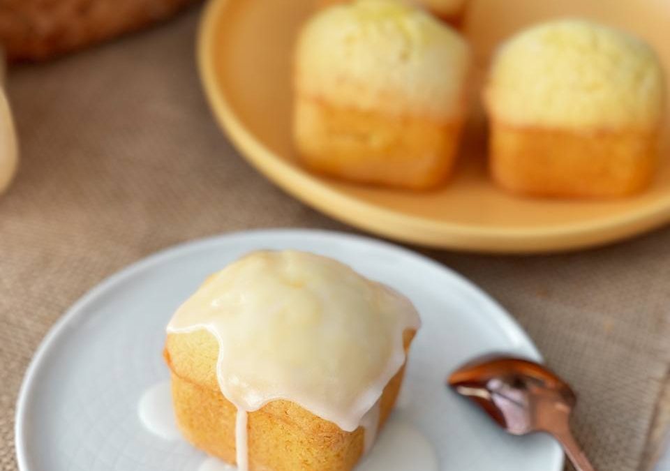 Mini Lemon Butter Cake & Lemon Glaze by Chef Kecik